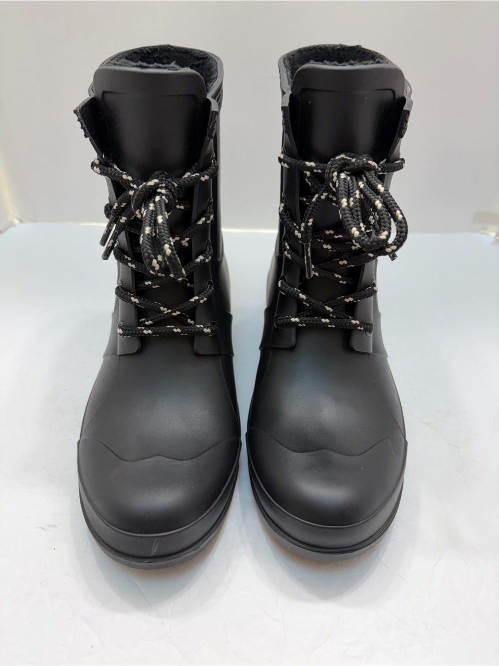HUNTER Black Waterproof Insulated Lace-Up Rain Boots Ankle Booties Women’s Sz 8M